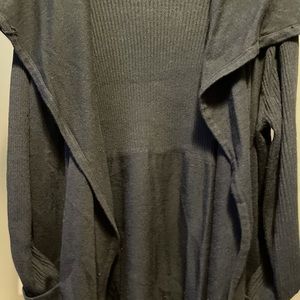 Croft and Barrow sweater. Size XL. Black